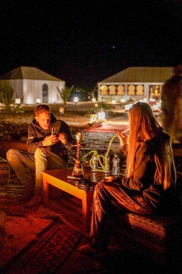 The White Camp - Your Merzouga Luxury Desert Camp & Erg Chebbi Dunes Camel Riding Exterior foto