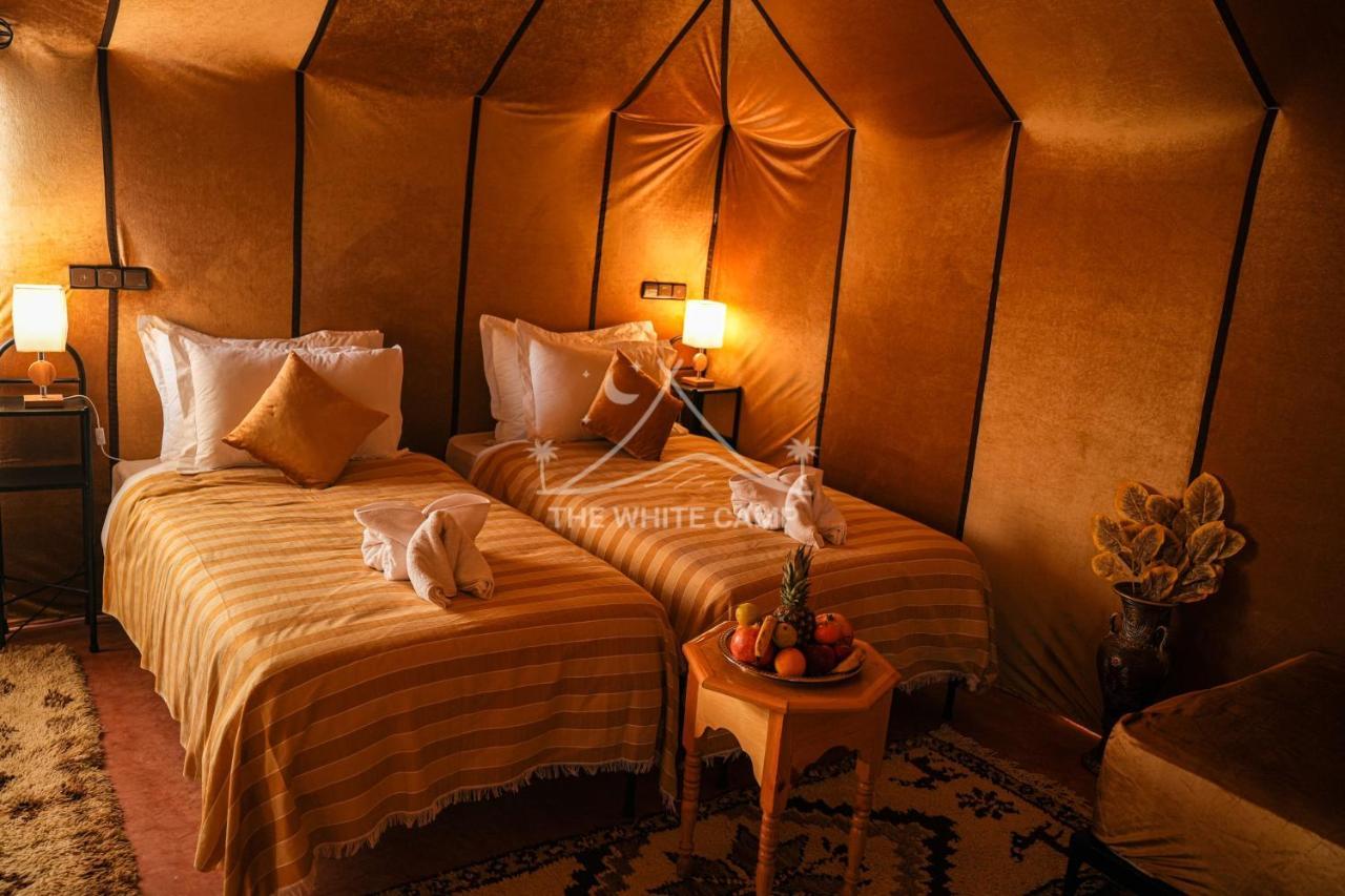 The White Camp - Your Merzouga Luxury Desert Camp & Erg Chebbi Dunes Camel Riding Exterior foto